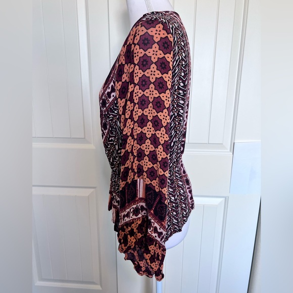 Free People Rosalie Bell Sleeve Faux
Wrap Top Sz Medium - Picture 6 of 12